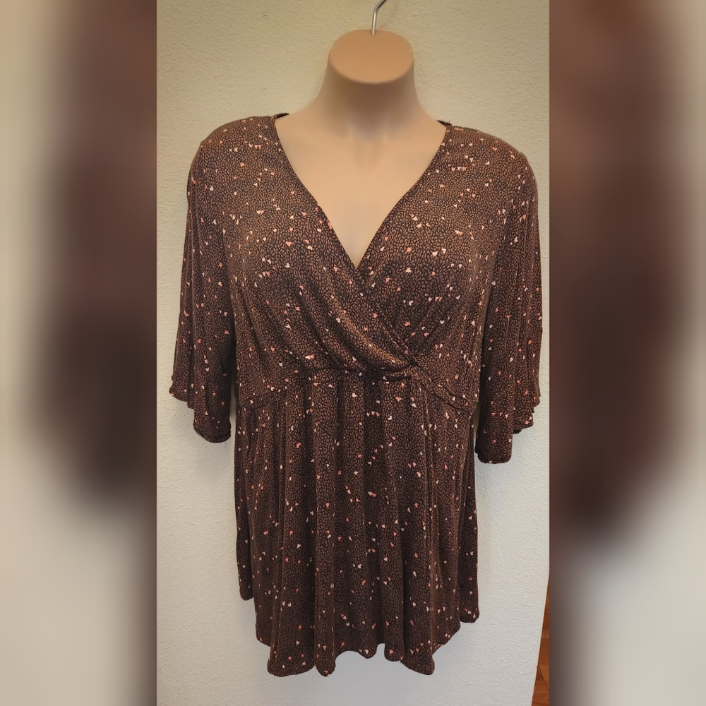 TORRID Babydoll Heart Print Challis Surplice V-neck Top